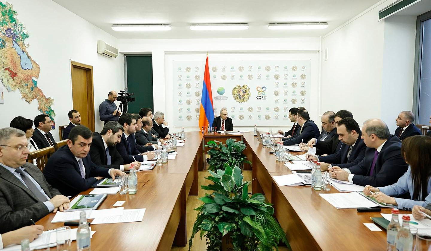 Սևանա լիճը կանաչում է, ամբողջ Հայաստանը ողբերգության մեջ է, ու մարդիկ չեն գիտակցում, որ մեզնից յուրաքանչյուրն այդ պրոցեսի մասնակից է. վարչապետ