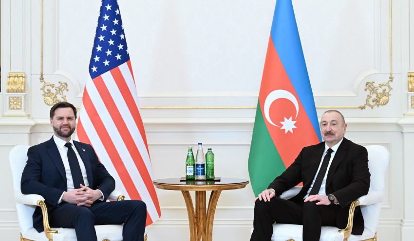 Բաքվում մեկնարկել է Իլհամ Ալիևի և Ջեյ Դի Վենսի ընդլայնված կազմով հանդիպումը