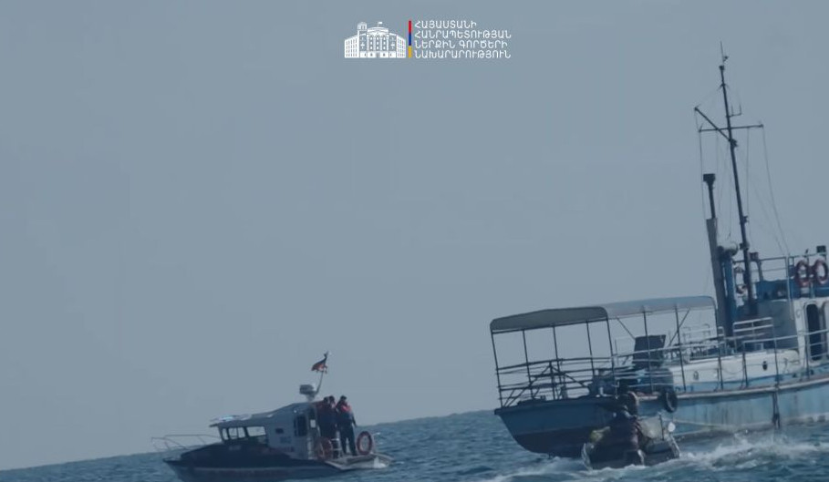 Սևանա լճում սիգի որսի արգելքի ժամանակահատվածում ոստիկանները հայտնաբերել և առգրավել են 12 հազար սիգ՝ մոտ 4,5 տոննա քաշով
