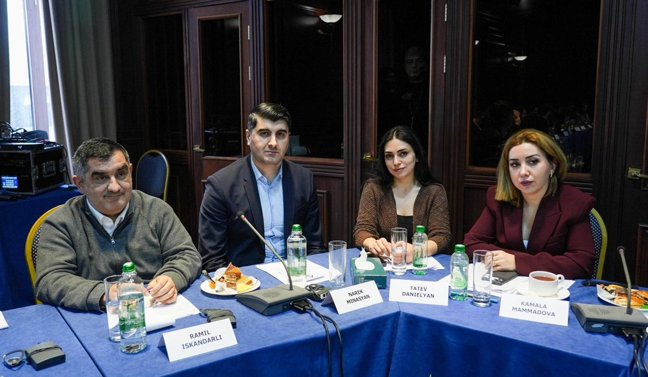 Հայ-ադրբեջանական համաժողովի քննարկումները կենտրոնացել են հայ-ադրբեջանական հարաբերությունների ընթացիկ փուլի և ապագա զարգացման ուղիների վրա