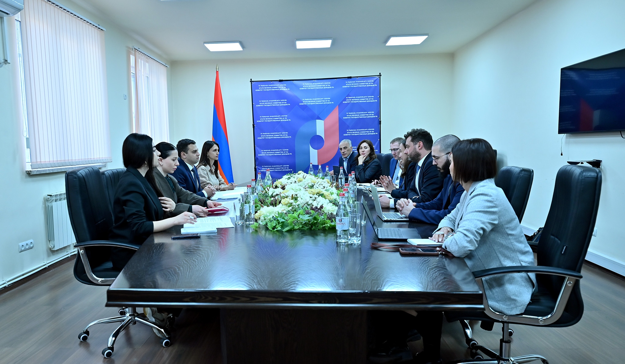 ԱԶԲ և ԶՖԳ ներկայացուցիչների հետ քննարկվել են Քաղաքականության վրա հիմնված վարկերի տրամադրման ուղղությունները