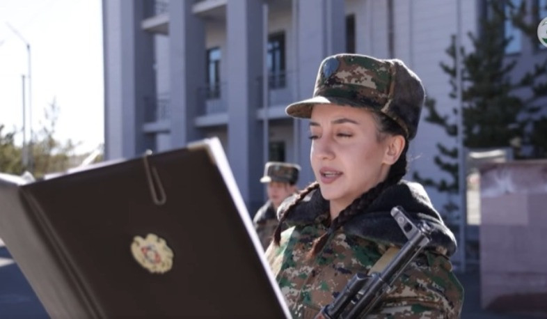 Կանանց գումարտակի շարքերն է համալրել շարքային Սյուզաննա Տոնոյանը՝ անցնելով 6-ամսյա ժամկետային զինծառայության