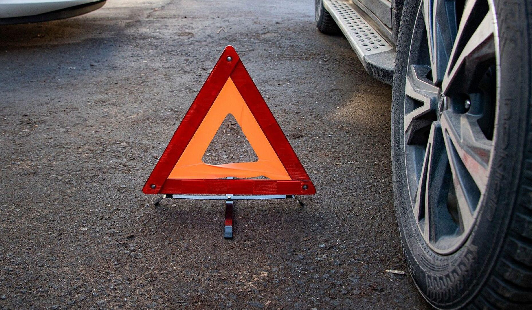 Սիսիան-Գորայք ավտոճանապարհին ավտոմեքենաներ են բախվել․ Toyota-ն հայտնվել է դաշտամիջյան հատվածում