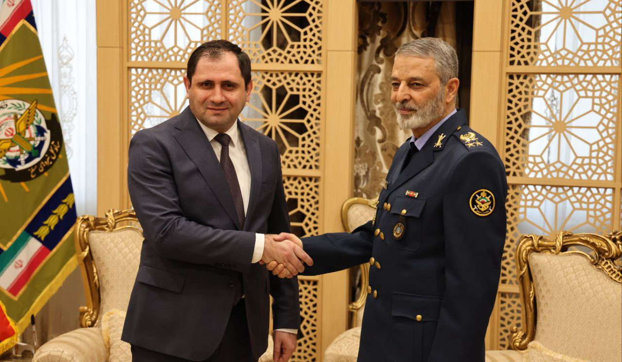 Armenia’s Defence Minister, Iran’s Chief of General Staff discuss regional security