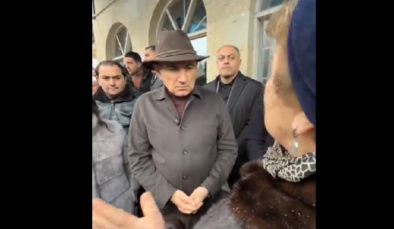 Հասանք Նոյեմբերյան․ վարչապետ