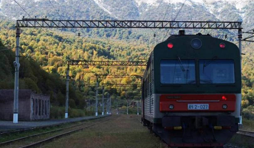 Ենթադրում եմ, որ պետք է լինեն. Ռուբեն Ռուբինյանը՝ երկաթուղուն առնչվող քննարկումների վերաբերյալ