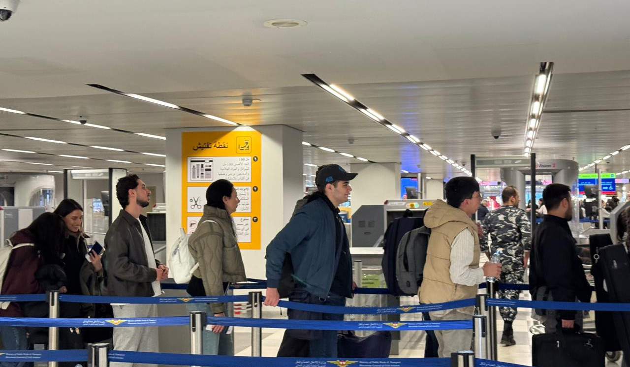 «Երևան» երիտասարդական նվագախմբի անդամները Լիբանանից հատուկ չվերթով վերադարձել են Հայաստան