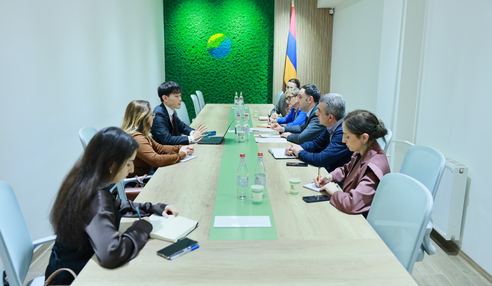 Շրջակա միջավայրի նախարարությունում քննարկվել են հայ-ճապոնական համագործակցության ընդլայնման հնարավորությունները