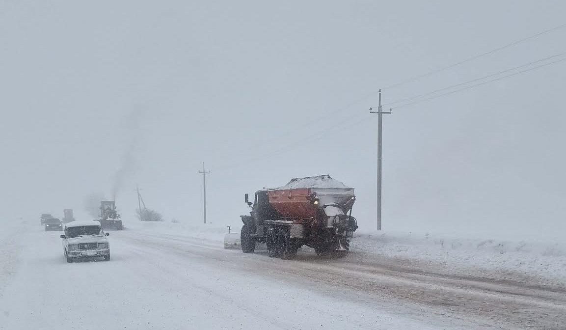 Ճամբարակ-Բերդ ավտոճանապարհը փակ է, Գյումրի-Մարմաշենը՝ դժվարանցանելի
