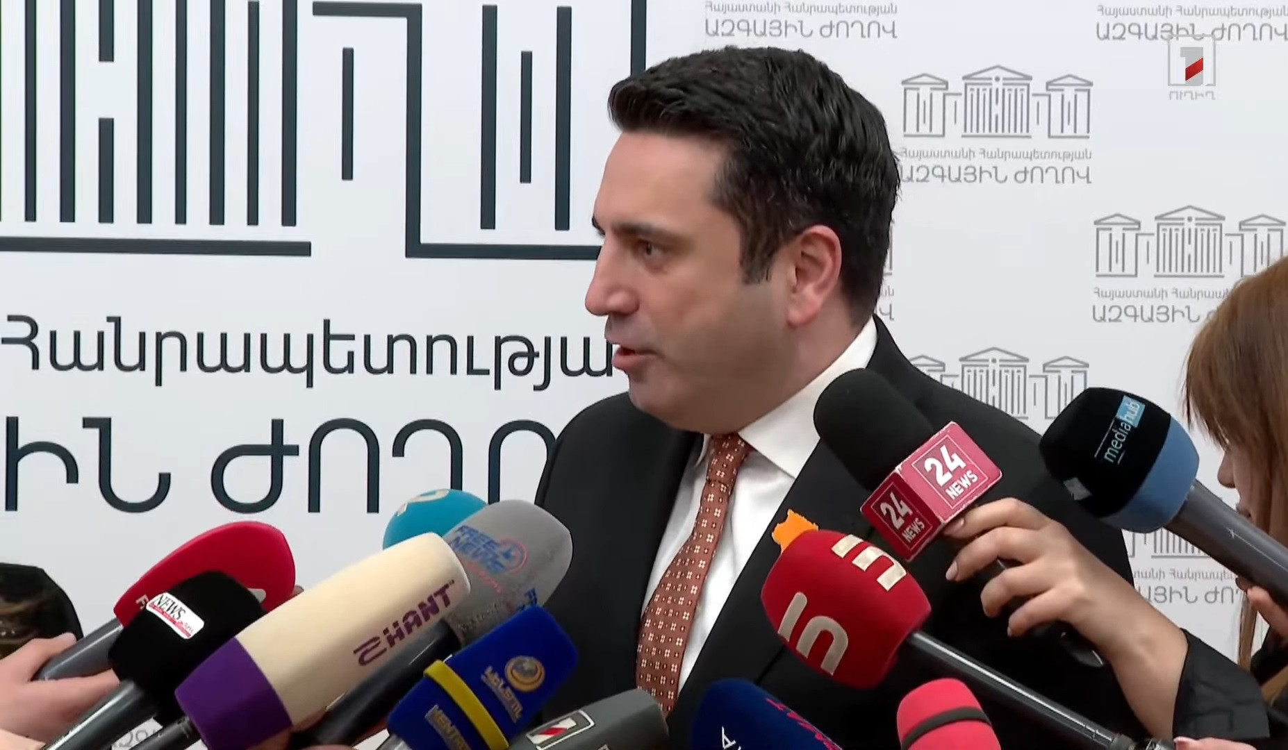 Պետք է տարածաշրջանում այնպիսի հարաբերություններ կառուցենք, որ որևիցե մեկը չմտածի մյուսի վրա հարձակվելու մասին. Ալեն Սիմոնյան