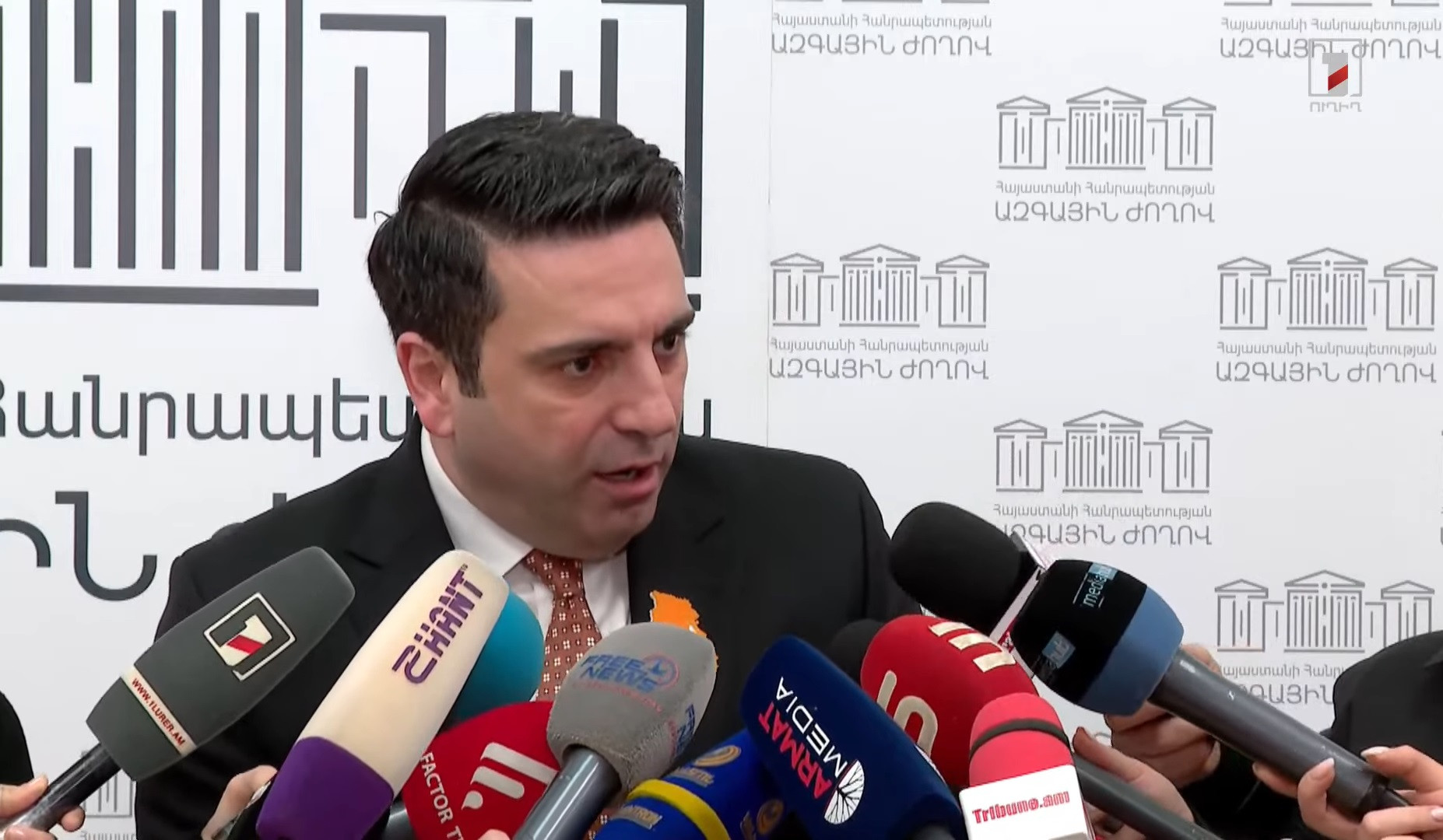 ՀՀ-ն Պրաhայում ճանաչել է իր սեփական տարածքը, դրանով պահպանել է ՀՀ-ն գաղութացումից, ծայրագավառ դառնալուց. Ալեն Սիմոնյան