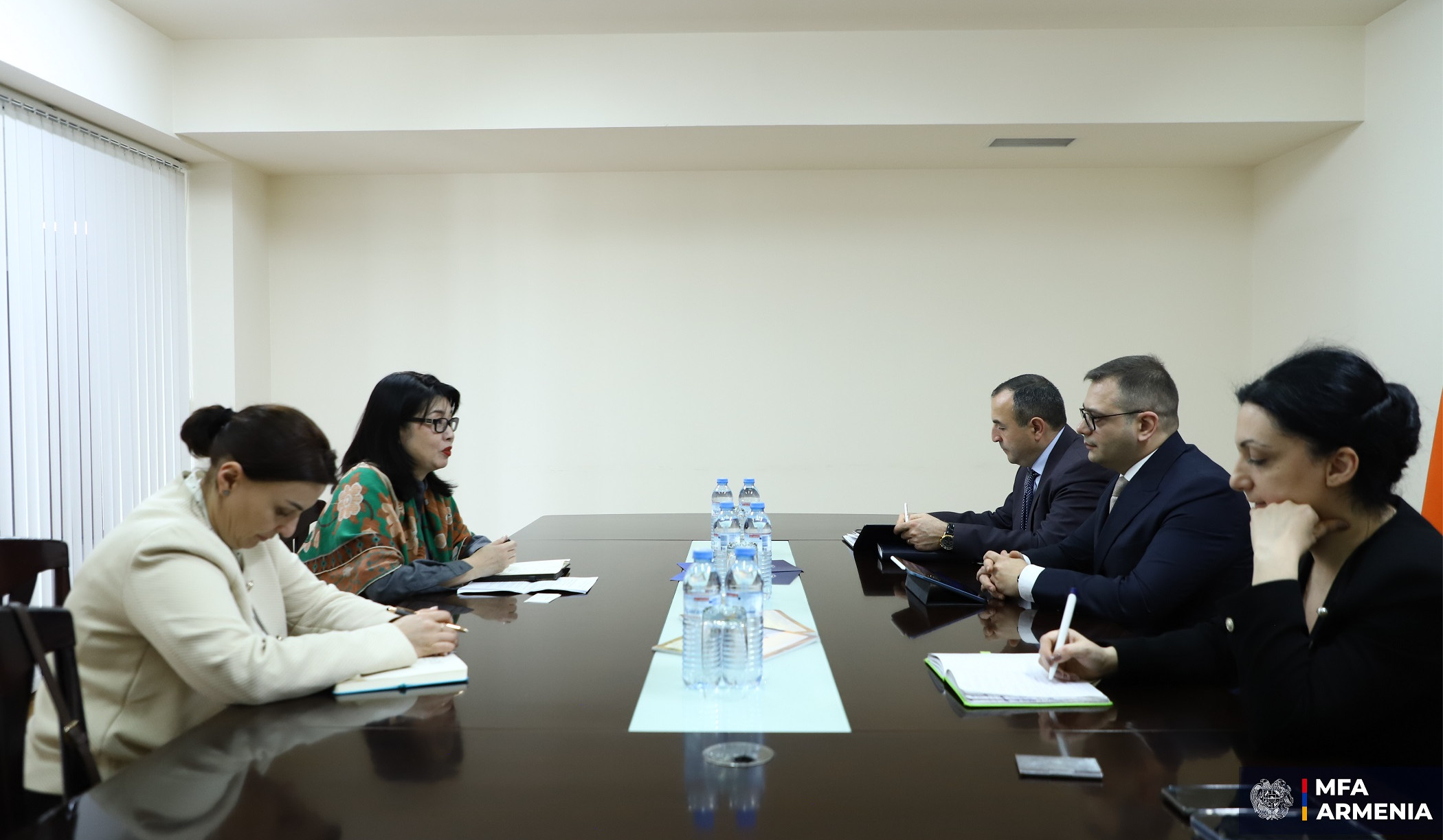 Ռոբերտ Աբիսողոմոնյանը և Կաորի Իշիկավան մտքեր են փոխանակել Հայաստանի և ՄԱԿ Կանայք կառույցի միջև առկա ոլորտային համագործակցության շուրջ