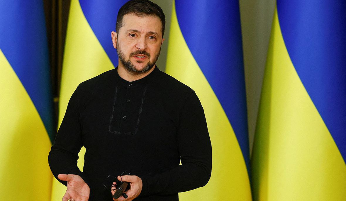 Zelenskiy says Ukrainian energy facilities hit as team meets with US officials