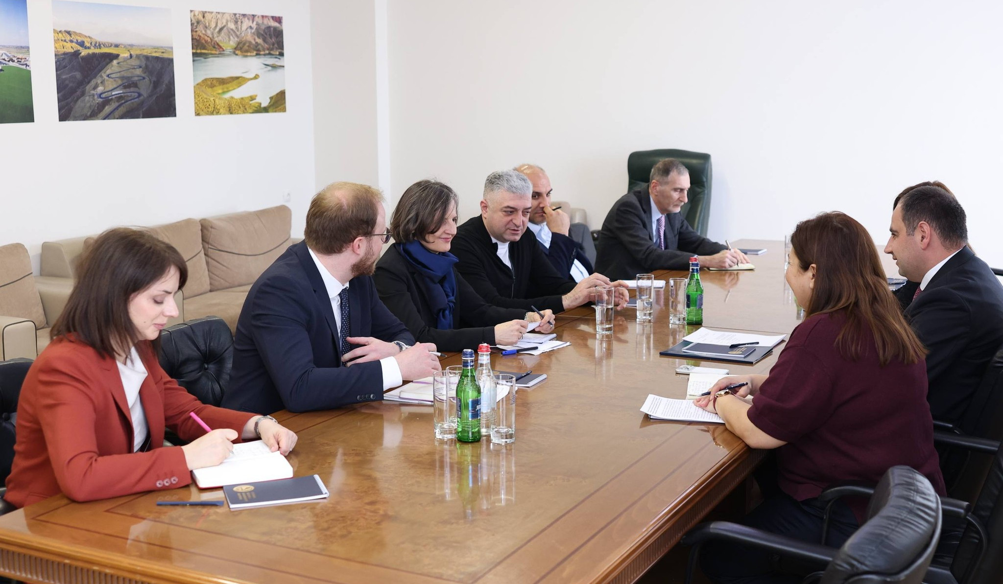 ՏԿԵ նախարարը բարձր է գնահատել Գերմանիայի և Շվեյցարիայի կառավարությունների աջակցությունը