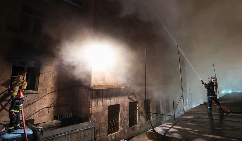 Կանխվել է կրակի տարածումը դեպի բնակելի շենքեր, հարակից շենքերի բնակիչները տարհանվել են. Նարեկ Սարգսյան