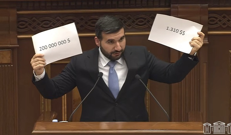 Ուրացա՞ք էդ դրոշները, որ ձեր առաջ դրված են, մոռացա՞ք, թե՞ էն ժամանակ էիք ստում ՀՀ քաղաքացիներին. Ալեքսանյանը՝ ընդդիմադիրներին