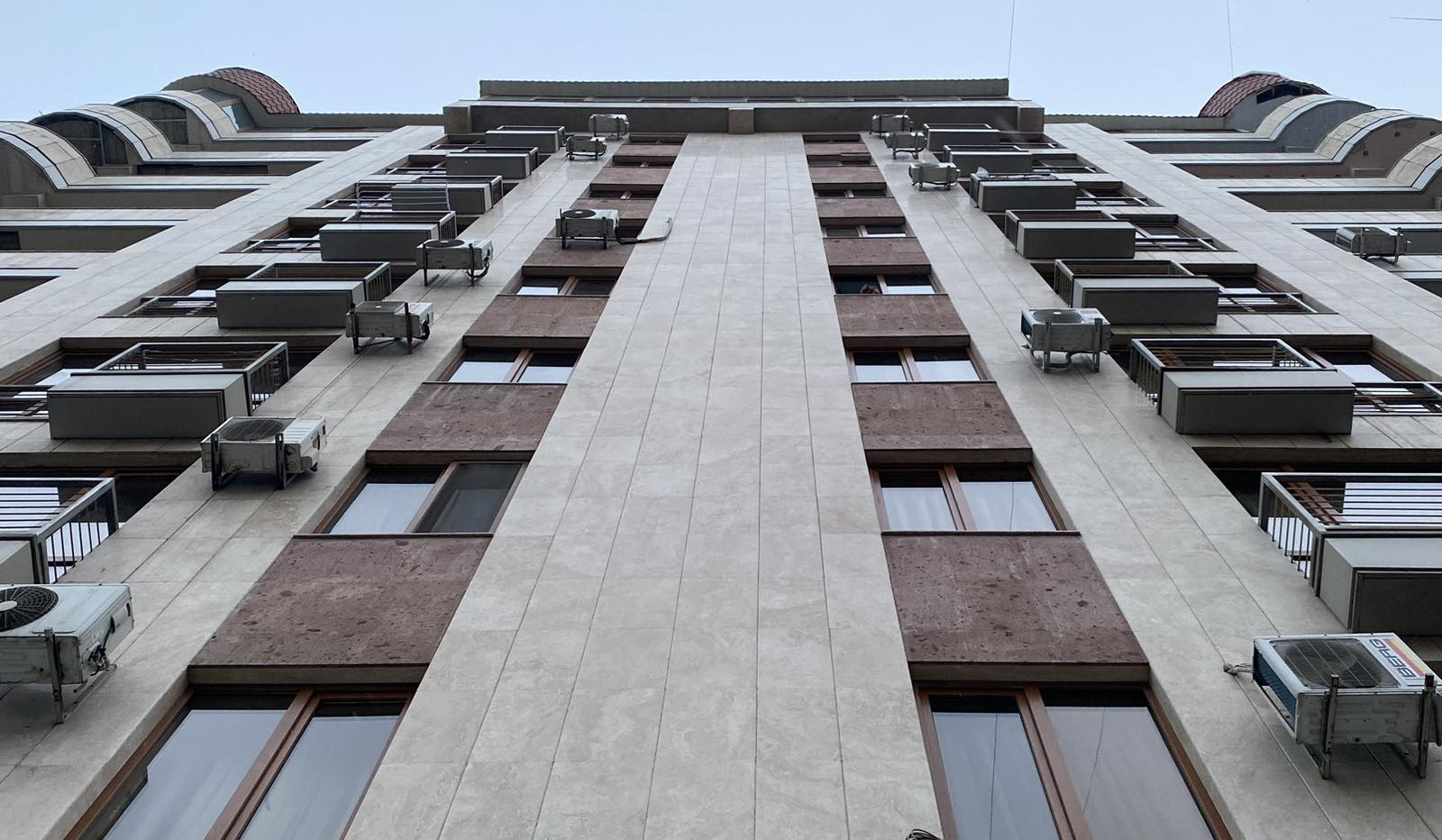 Բազմաբնակարան շենքերի բնակիչների սեփականության իրավունքի գրանցման խնդիրներին լուծում տվող օրենսդրական փաթեթ է ընդունվել