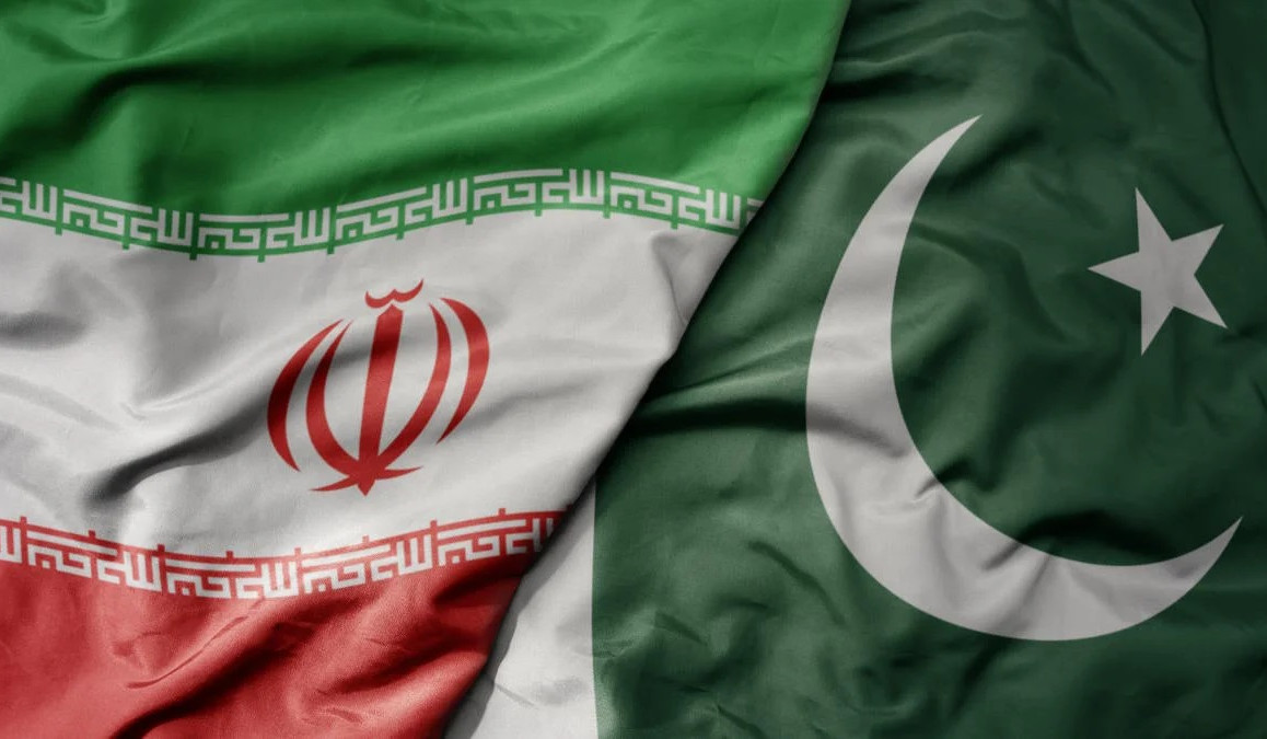 Փեզեշքիանն ու Շարիֆը քննարկել են տարածաշրջանում խաղաղությանն ուղղված դիվանագիտական ջանքերը