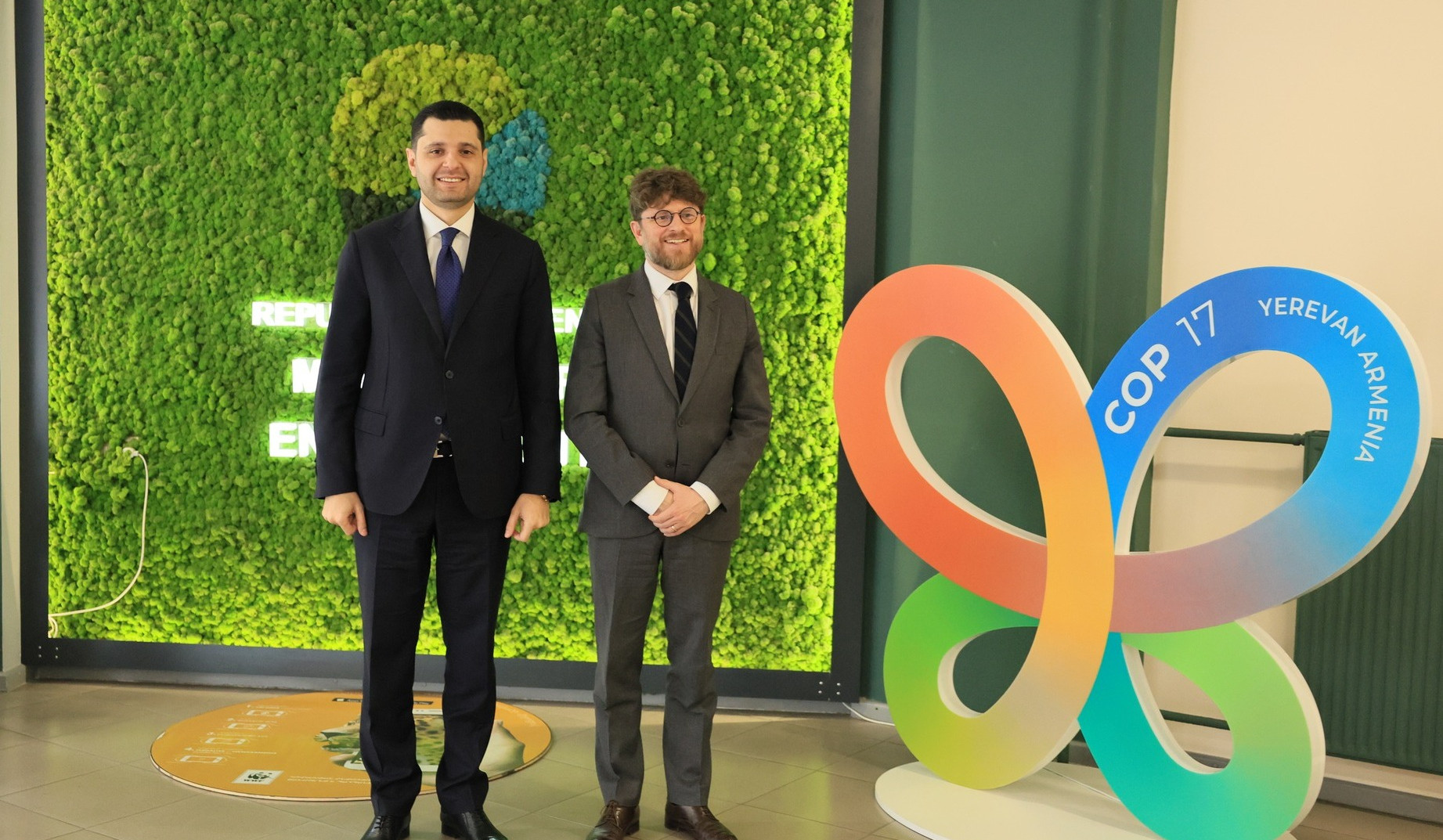 ՇՄ նախարարը և Ֆրանսիայի դեսպանը քննարկել են COP17-ի նախապատրաստական աշխատանքների ընթացքը