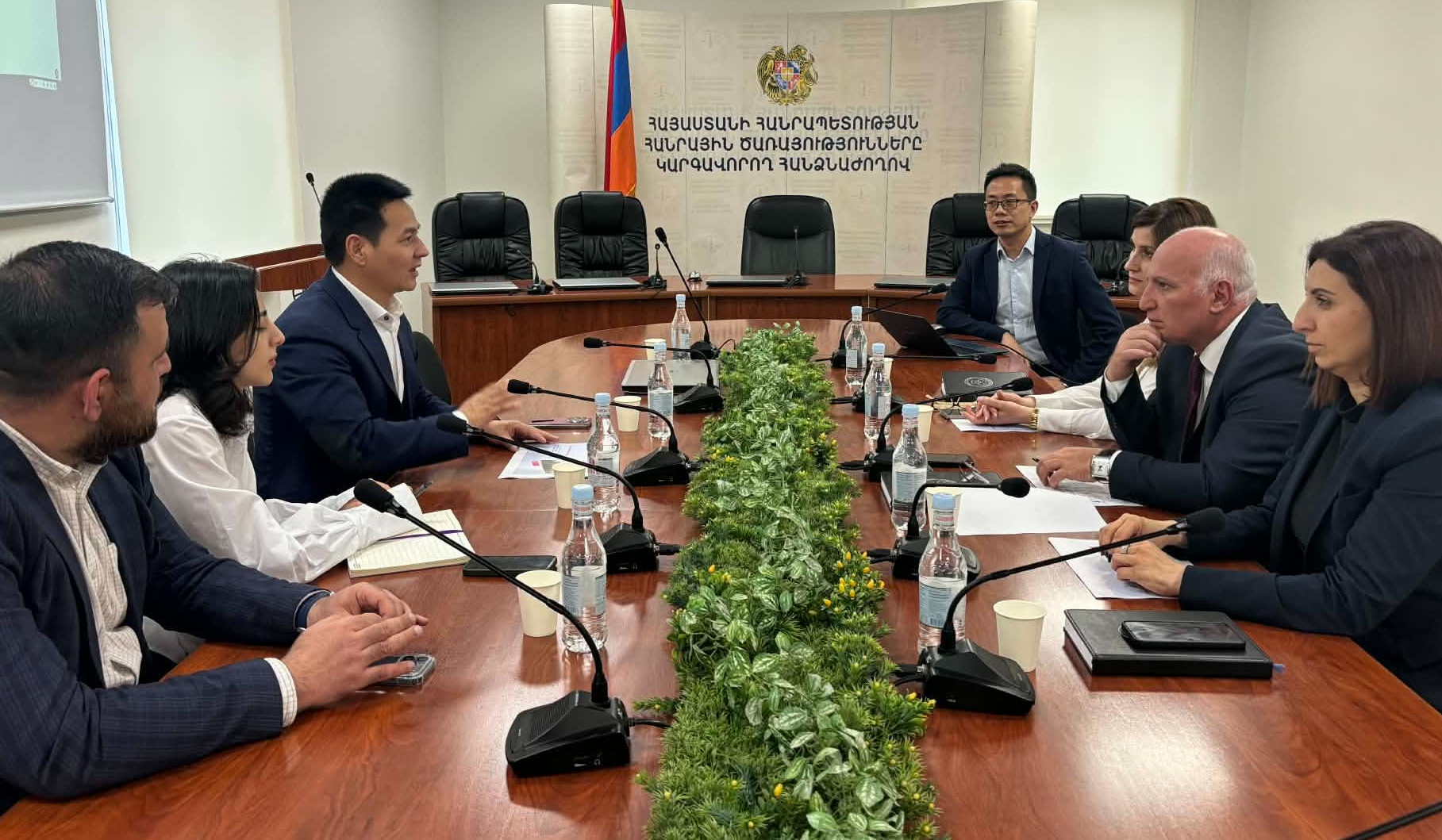 Huawei-ի ներկայացուցիչների հետ քննարկվել են էլեկտրաէներգիայի պահեստավորման գործունեության հեռանկարները