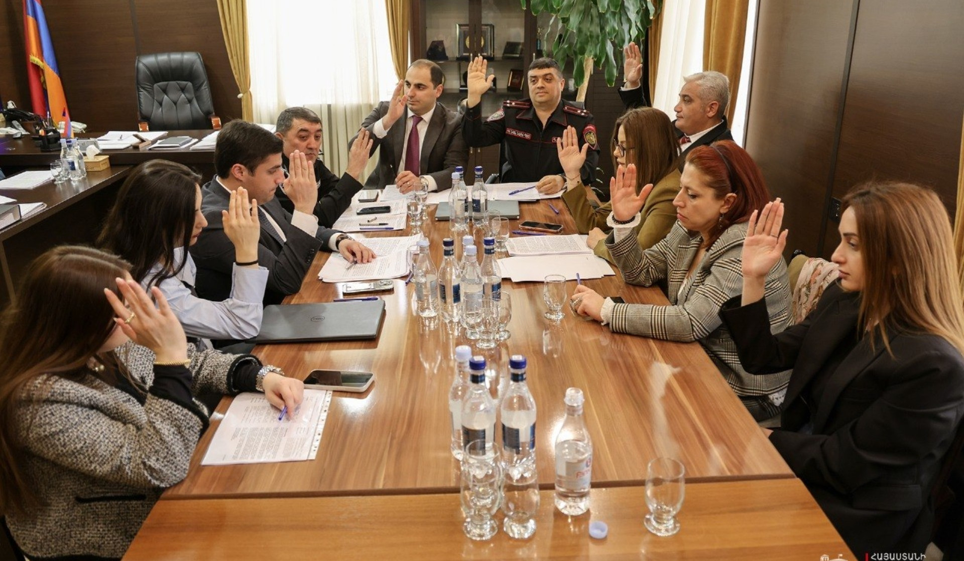 Որոշվել է ոստիկանության 5 ծառայողի ազատել ծառայությունից. ՆԳՆ