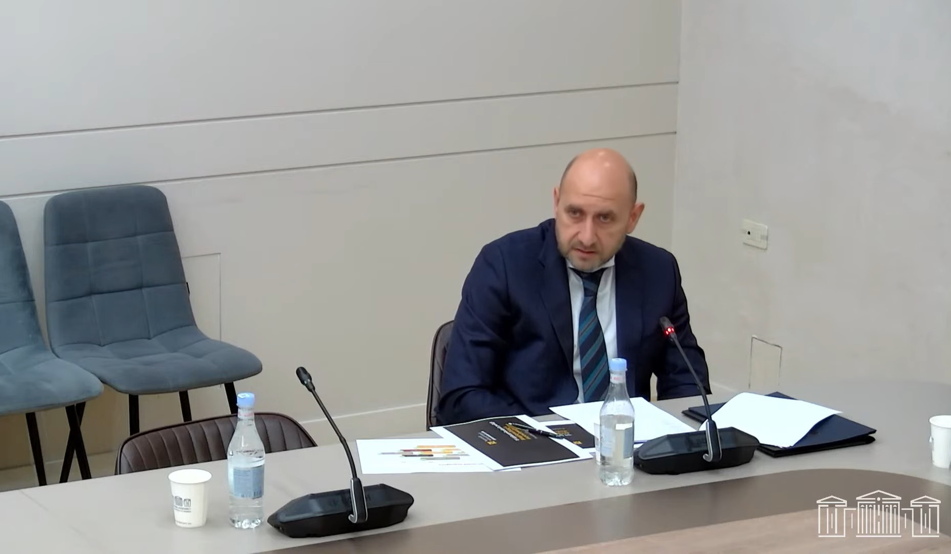 ԱԺ հանձնաժողովի նիստին քննարկվել է Մարտին Գալստյանին ԿԲ նախագահի թեկնածու առաջադրելու հարցը