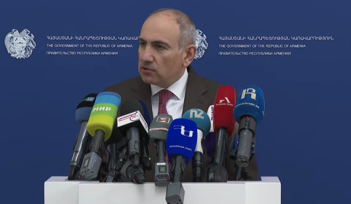 Սահմանադրություն ընդունելու միայն մեկ տարբերակ կա. դա համաժողովրդական հանրաքվեն է. Փաշինյան