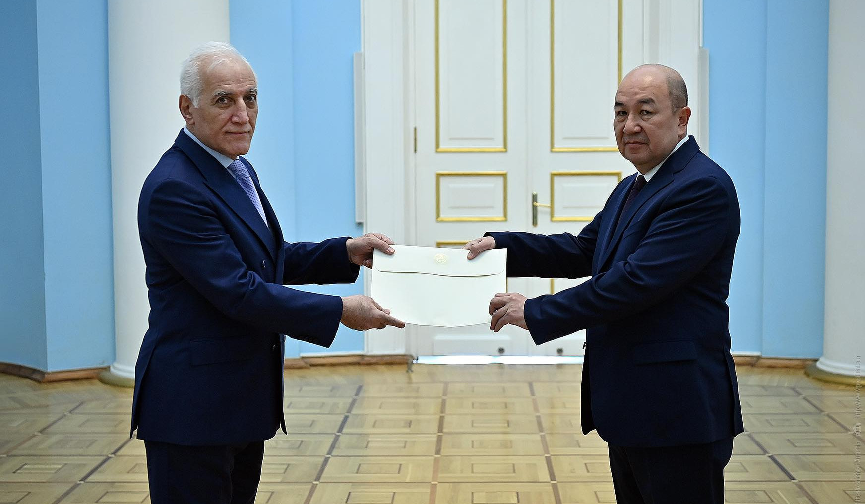 Ղրղզստանի դեսպանը իր հավատարմագրերն է հանձնել ՀՀ նախագահին