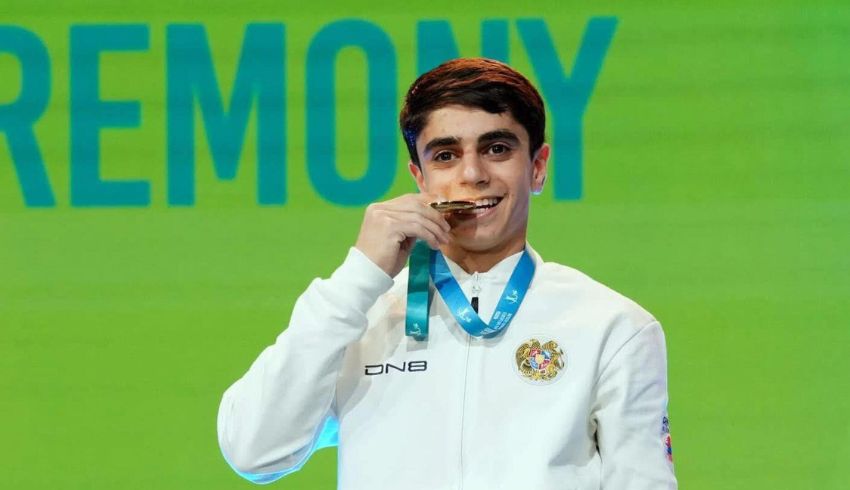 Մարմնամարզիկ Համլետ Մանուկյանը՝ Խորվաթիայում ընթացող աշխարհի գավաթի խաղարկության հաղթող, Արթուր Ավետիսյանը՝ բրոնզե մեդալակիր