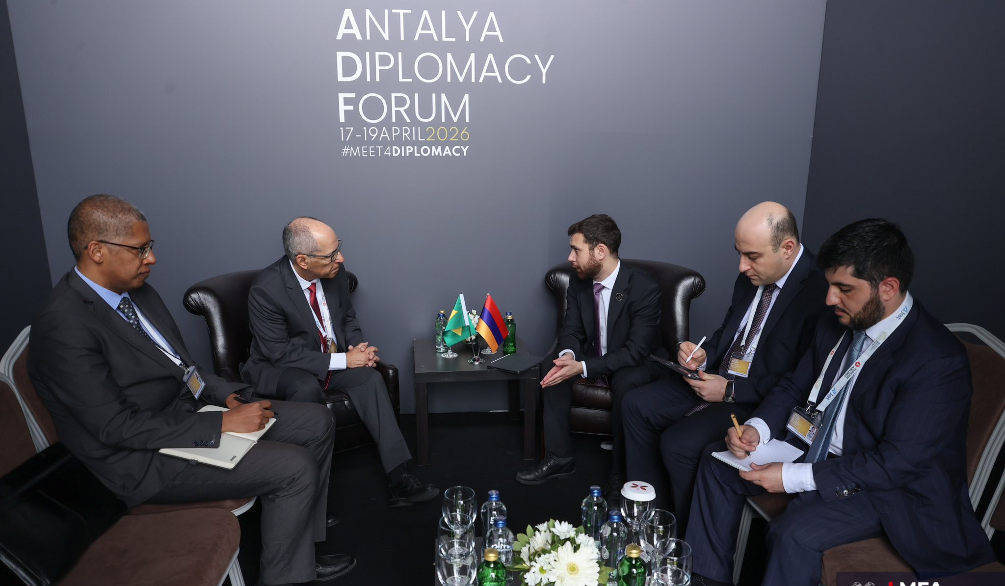 Վահան Կոստանյանը և Բրազիլի ԱԳՆ քարտուղարը մտքեր են փոխանակել միջազգային և տարածաշրջանային զարգացումների շուրջ