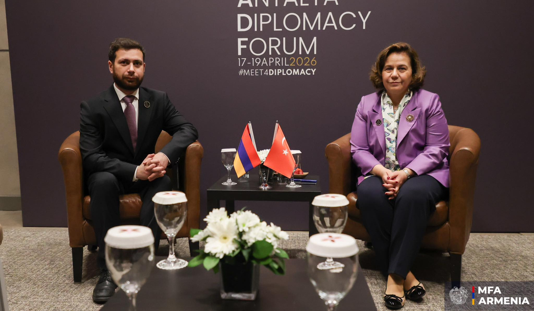 Հայաստանի և Թուրքիայի ԱԳ փոխնախարարները քննարկել են տարածաշրջանային զարգացումներին առնչվող հարցեր