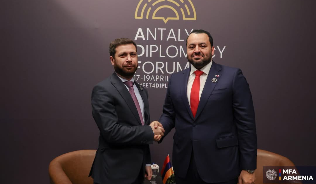 Վահան Կոստանյանը և Կատարի ԱԳՆ պետնախարարը քննարկել են Մերձավոր Արևելքի անվտանգային իրավիճակը