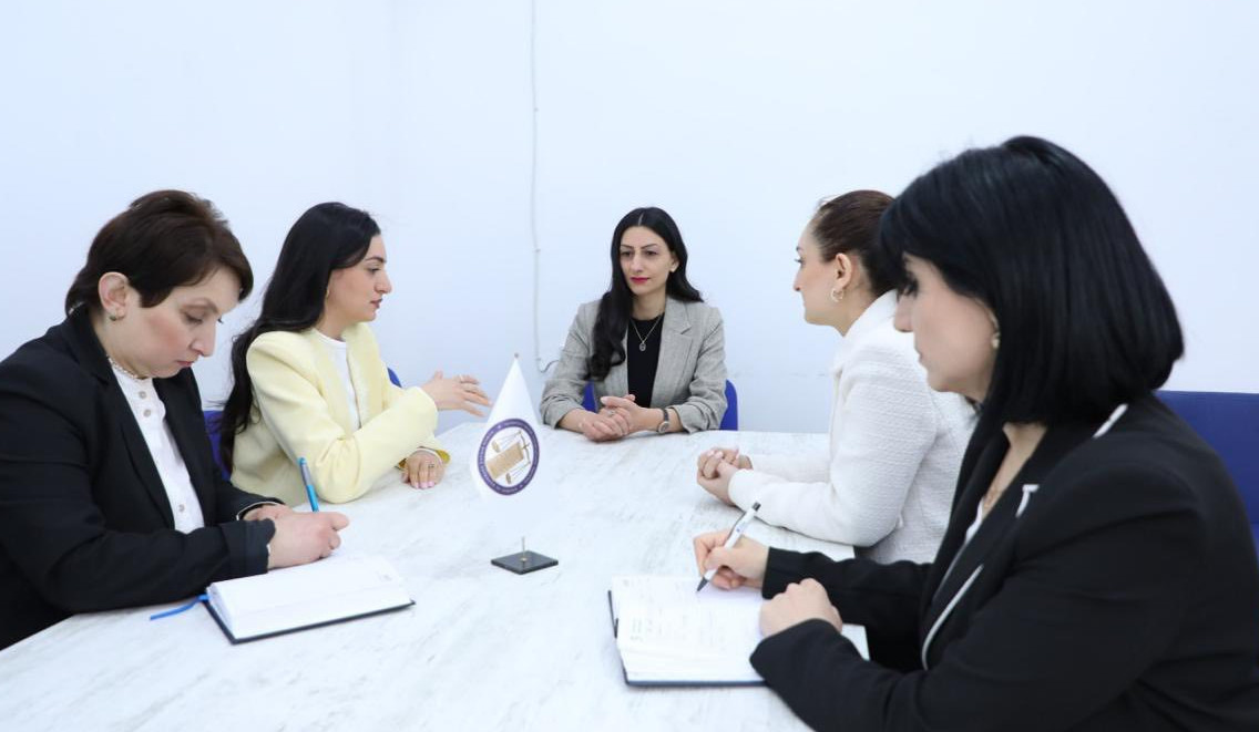 Անահիտ Մանասյանը աշխատանքային քննարկում է անցկացրել Լոռու մարզային ստորաբաժանման աշխատակիցների հետ