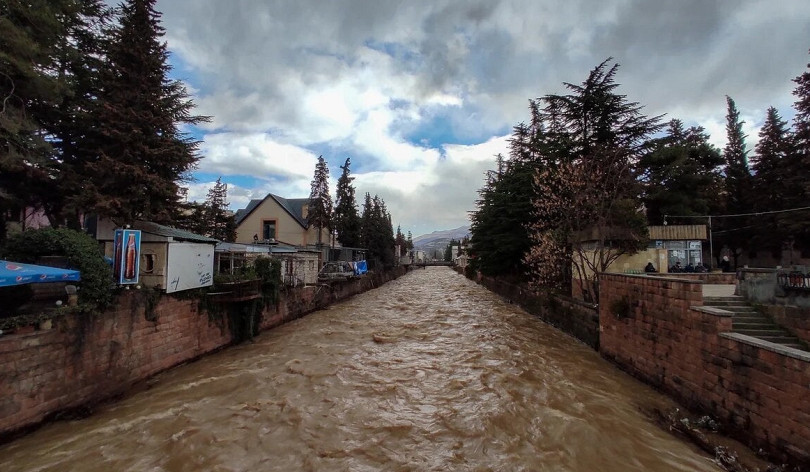 Գետերում ջրի մակարդակի բարձրացման վտանգ․ փրկարարները անցել են արտակարգ ռեժիմով ծառայության