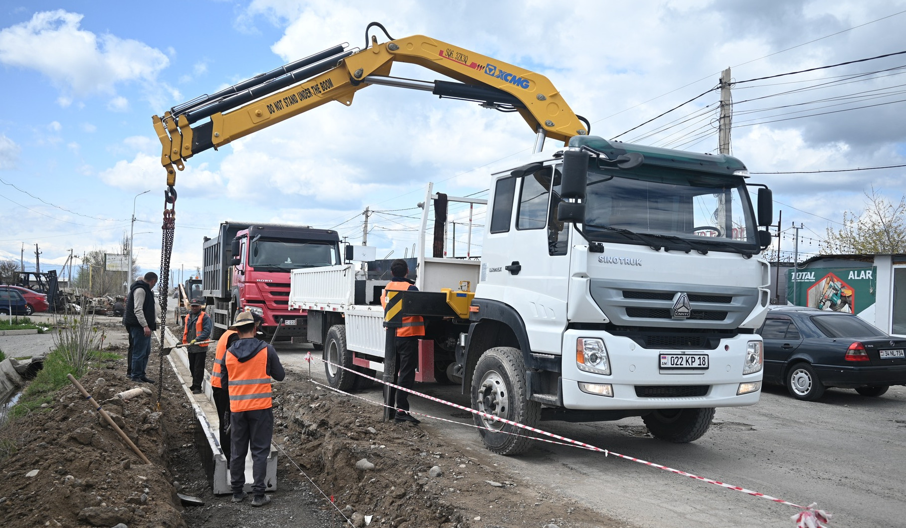 Պետբյուջեի միջոցներով հիմնանորոգվում է Արարատի մարզով անցնող Ներքին Չարբախ-Դարակերտ-Դաշտավան ավտոճանապարհի մի հատվածը