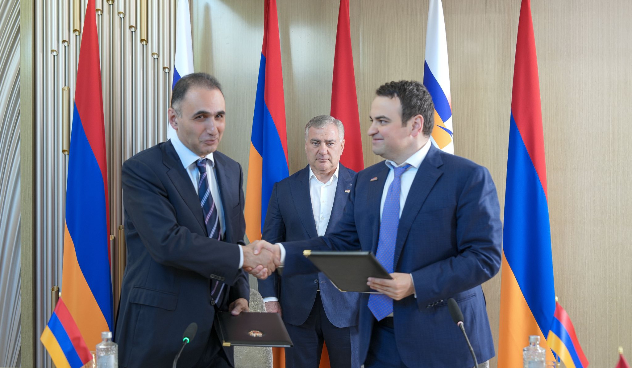 «Ուժեղ Հայաստան» դաշինքը և «ՀայաՔվե» միավորումը ստորագրել են համագործակցության հուշագիր