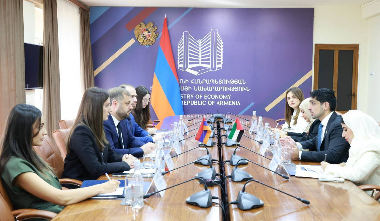 Հայաստանը հետաքրքրված է ԱՄԷ-ից բարձրորակ ապրանքների և առաջադեմ տեխնոլոգիաների ներկրմամբ. Պապոյանը՝ դեսպանին