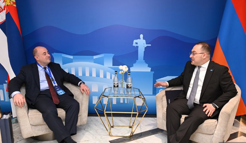 ԱԳՆ գլխավոր քարտուղարը «Երևանյան երկխոսություն» համաժողովի շրջանակներում հանդիպել է Սերբիայի ԱԳՆ գործող Գլխավոր քարտուղարի հետ