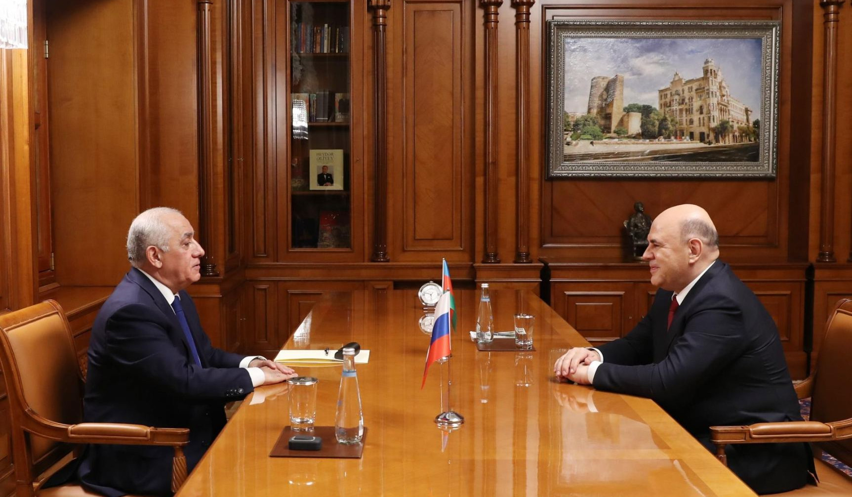 Միշուստինն ու Ասադովը քննարկել են տարբեր ոլորտներում համատեղ խոշոր նախագծերի իրականացման հարցեր