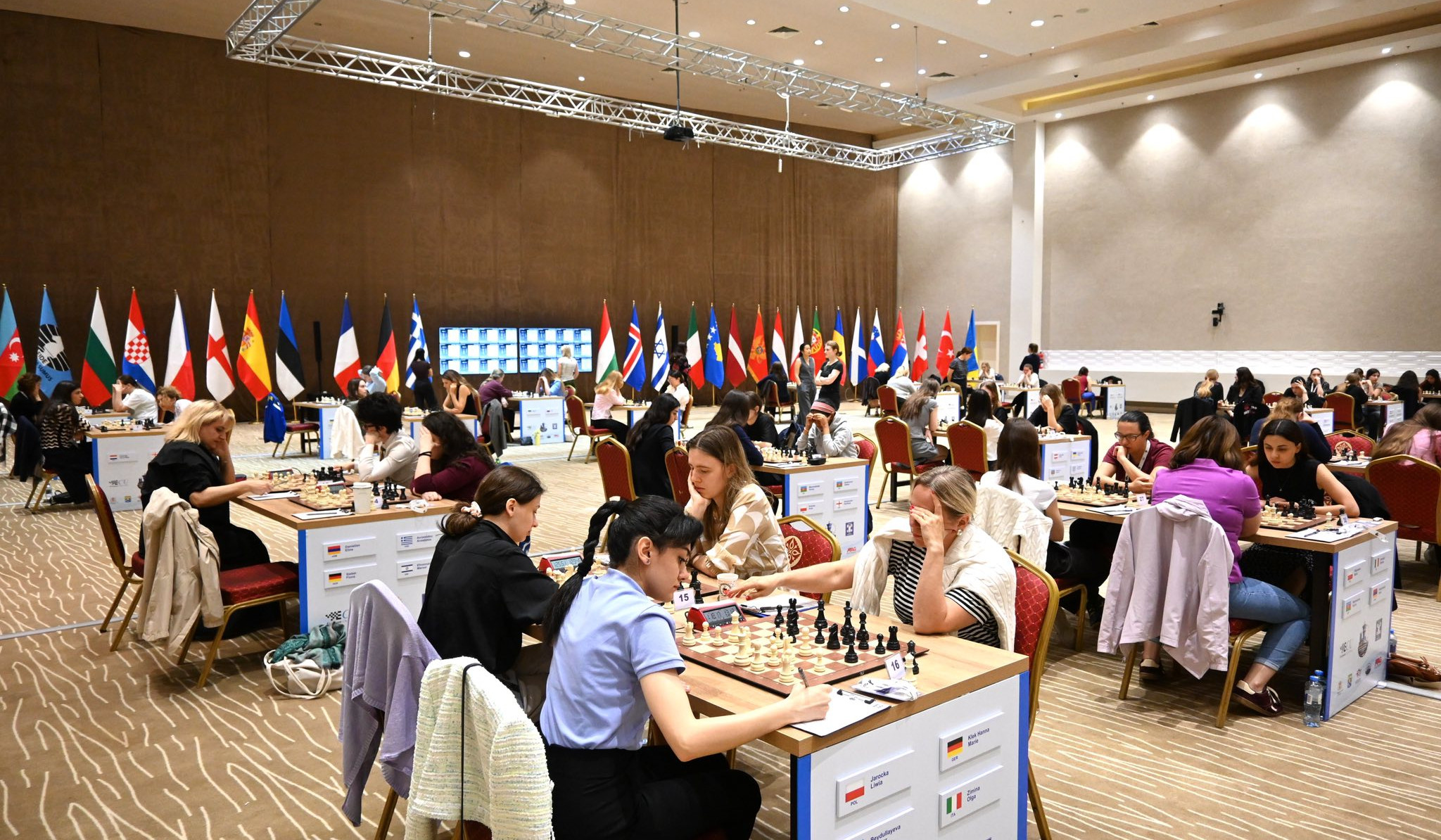 Եվրոպայի կանանց անհատական առաջնության ավարտին մնացել է 3 խաղափուլ. ինչ արդյունքներ ունեն հայ շախմատիստուհիները