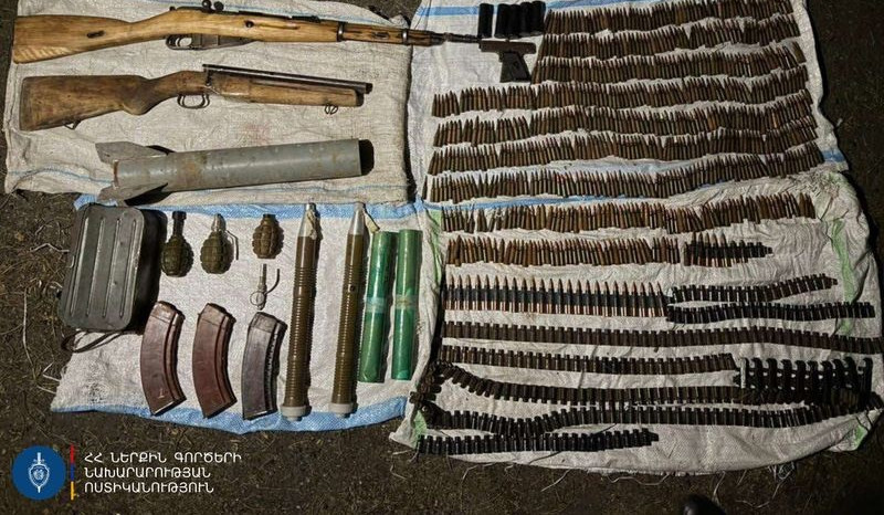 Զենք-զինամթերքի հանձնումներ՝ Ավանի և Մետրոպոլիտենի համայնքային ոստիկանների բացատրական աշխատանքի արդյունքում