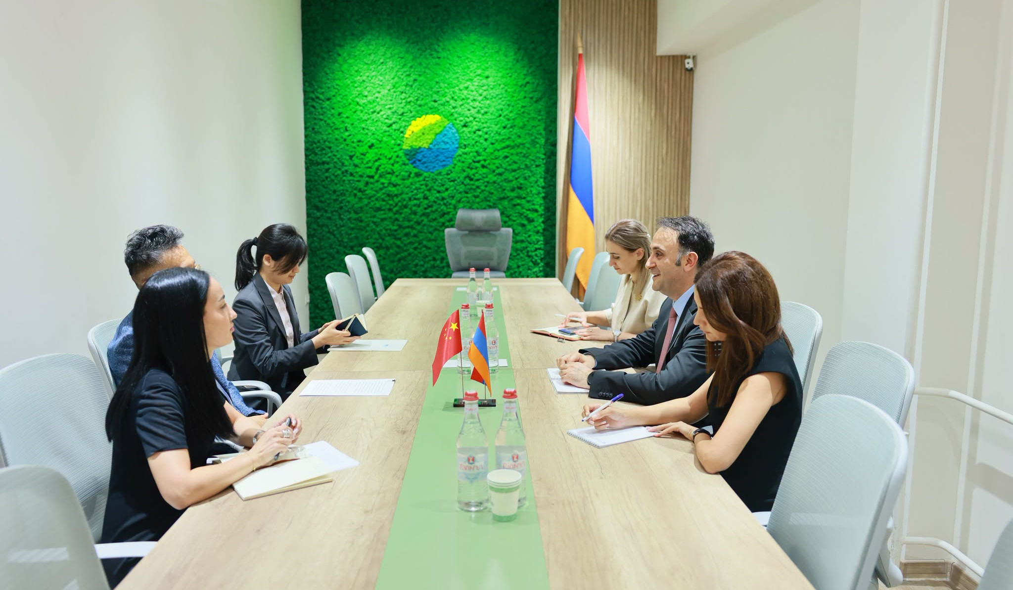 Արամ Մեյմարյանը և Չինաստանի դեսպանը քննարկել են COP17-ի  նախապատրաստական և բովանդակային աշխատանքները