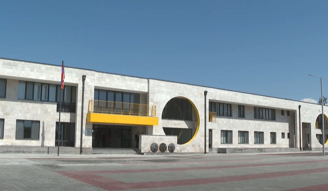 Արարատի մարզի Վանաշեն բնակավայրի միջնակարգ դպրոցը կառուցված է. Նիկոլ Փաշինյան
