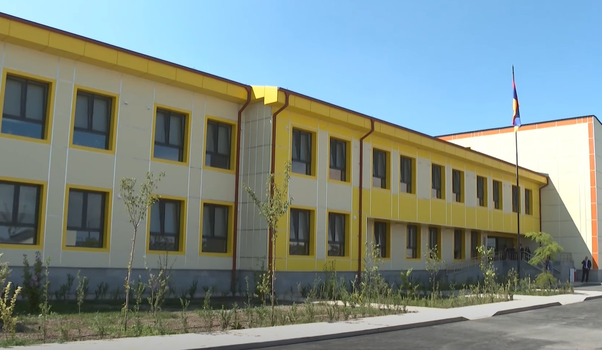Մեծամոր համայնքի Երասխահուն բնակավայրի կրթահամալիրը կառուցվել է. վարչապետ