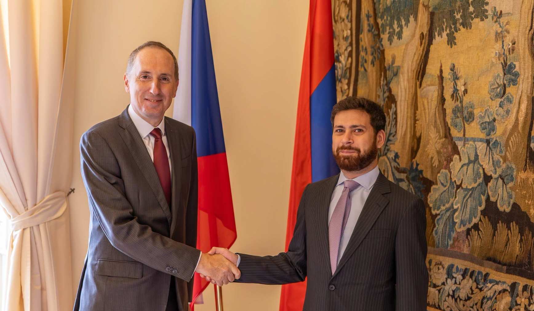 Վահան Կոստանյանը և Չեխիայի ԱԳ նախարարի տեղակալն առանձնանշել են համագործակցության հեռանկարային ոլորտները