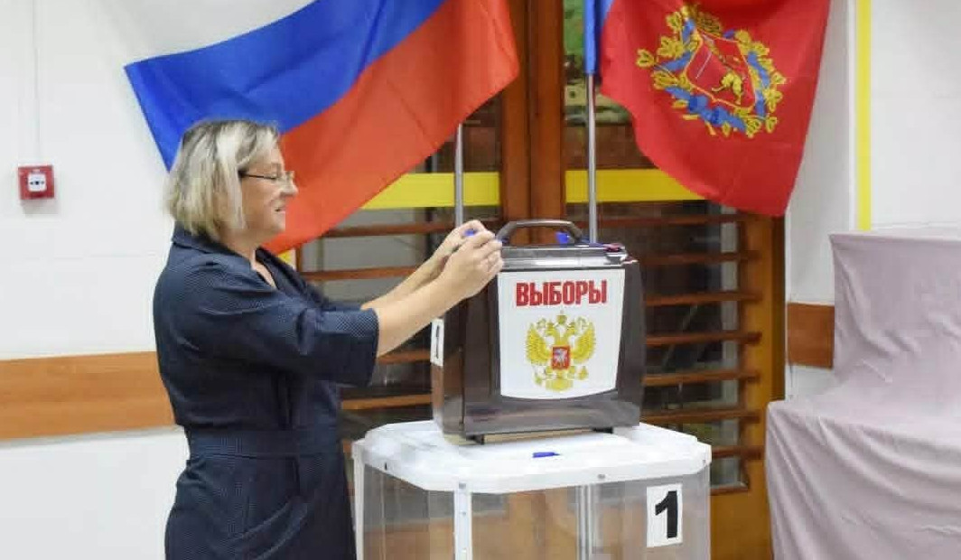 В России в экстремальных условиях началось проведение трехдневных выборов в Государственную думу