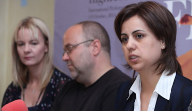 Չակերտներ - Արևիկ Սարիբեկյան