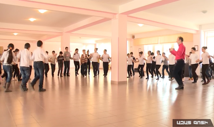 Ազատ գոտի - Պարիր թե կարող ես