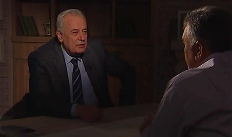 Չակերտներ - Կարո Դաղտևիրենյան