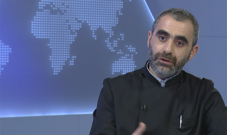 Հարցազրույց - Տեր Եսայի Քահանա Արտենյան